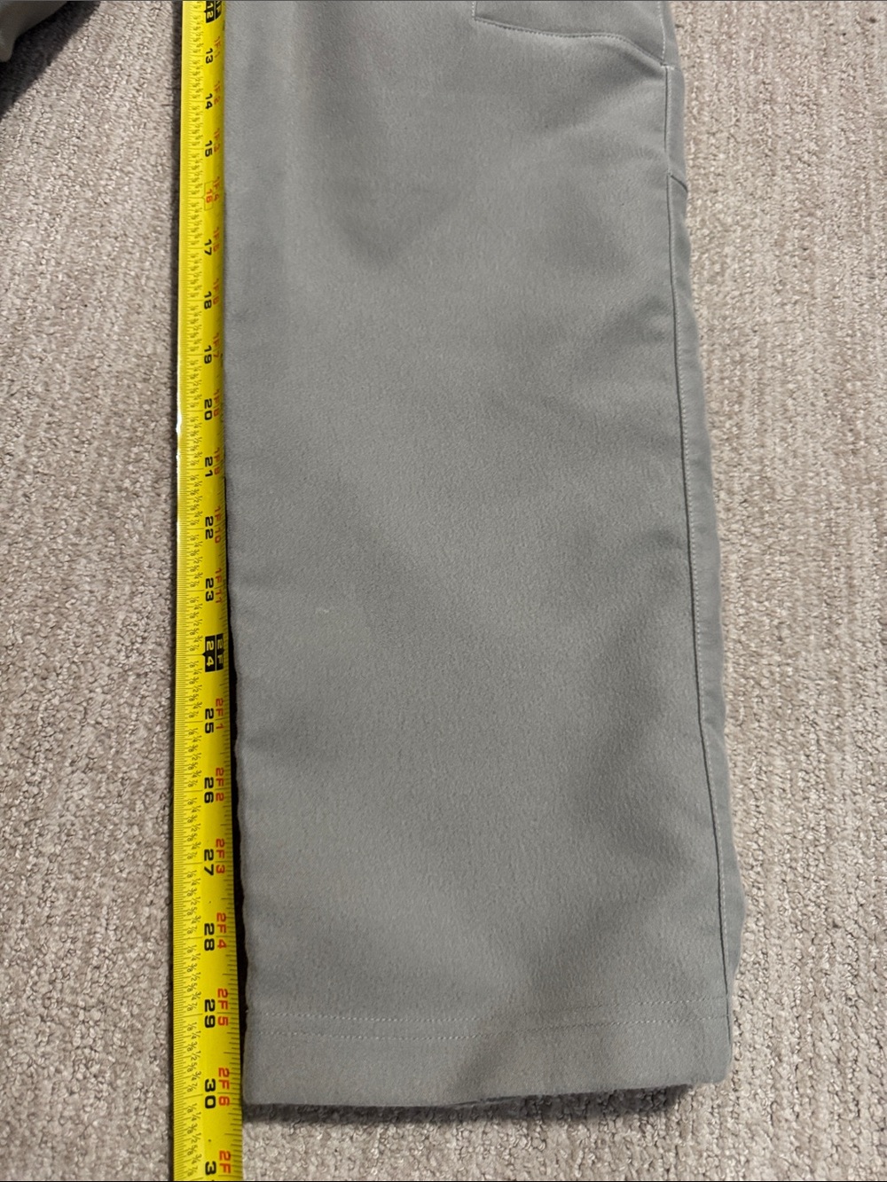 Lululemon Men's Size 31x30 Stone Utilitarian Cargo Pant - Picture 3 of 11